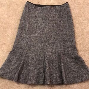 WHBM Gray Trumpet Skirt 00